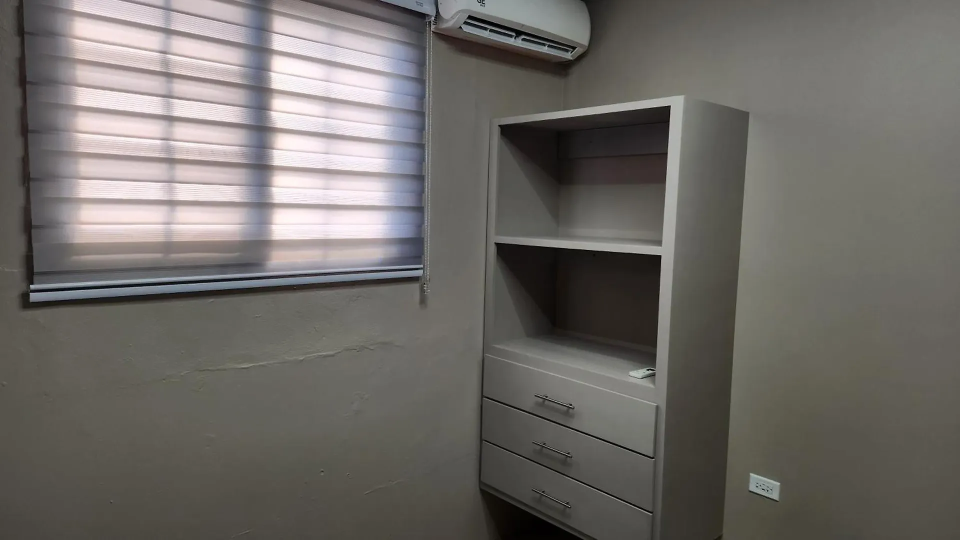 Apartman The Layover - 6 Mins From The Airport, Fully Equipped For Short And Long Stays Kelly Village